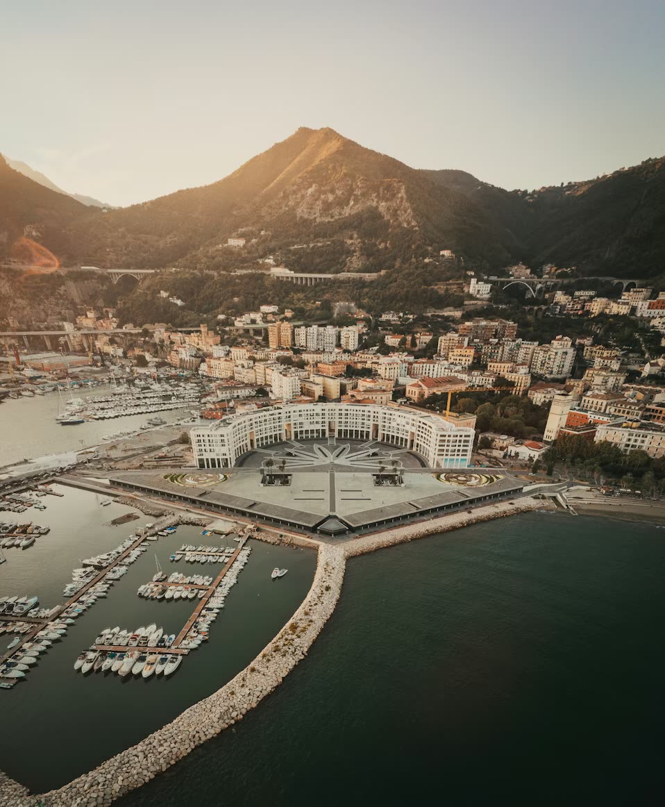 Piazza della Libertà Salerno Crescent Bofill Lungomare